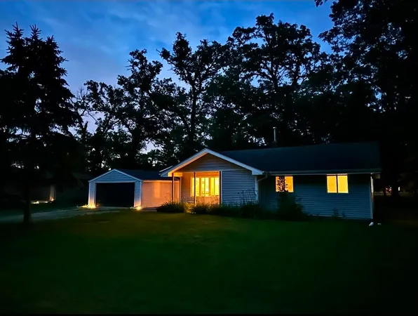 $199,999 | 6127 Oak Drive, Byron, IL 61010