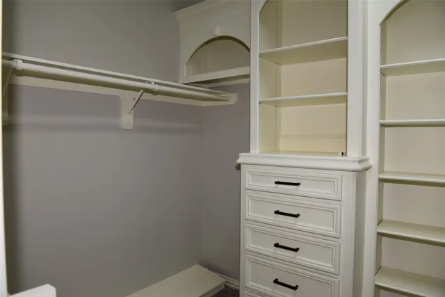 a view of walk in closet