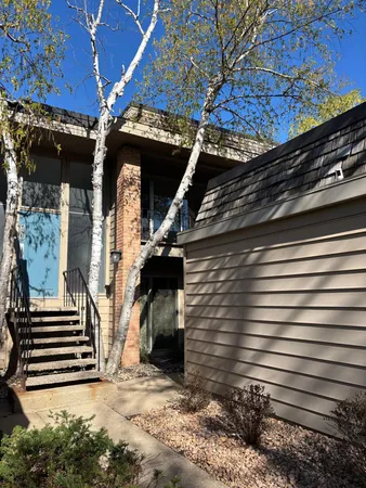 $199,900 | 6421 Colony Way, Unit 2B, Edina, MN 55435