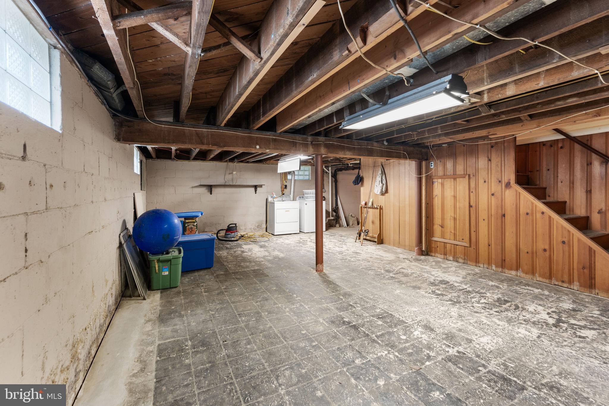24 Mansion Road Linthicum Heights, MD 21090 - Photo 31 of 35 a view of a storage room