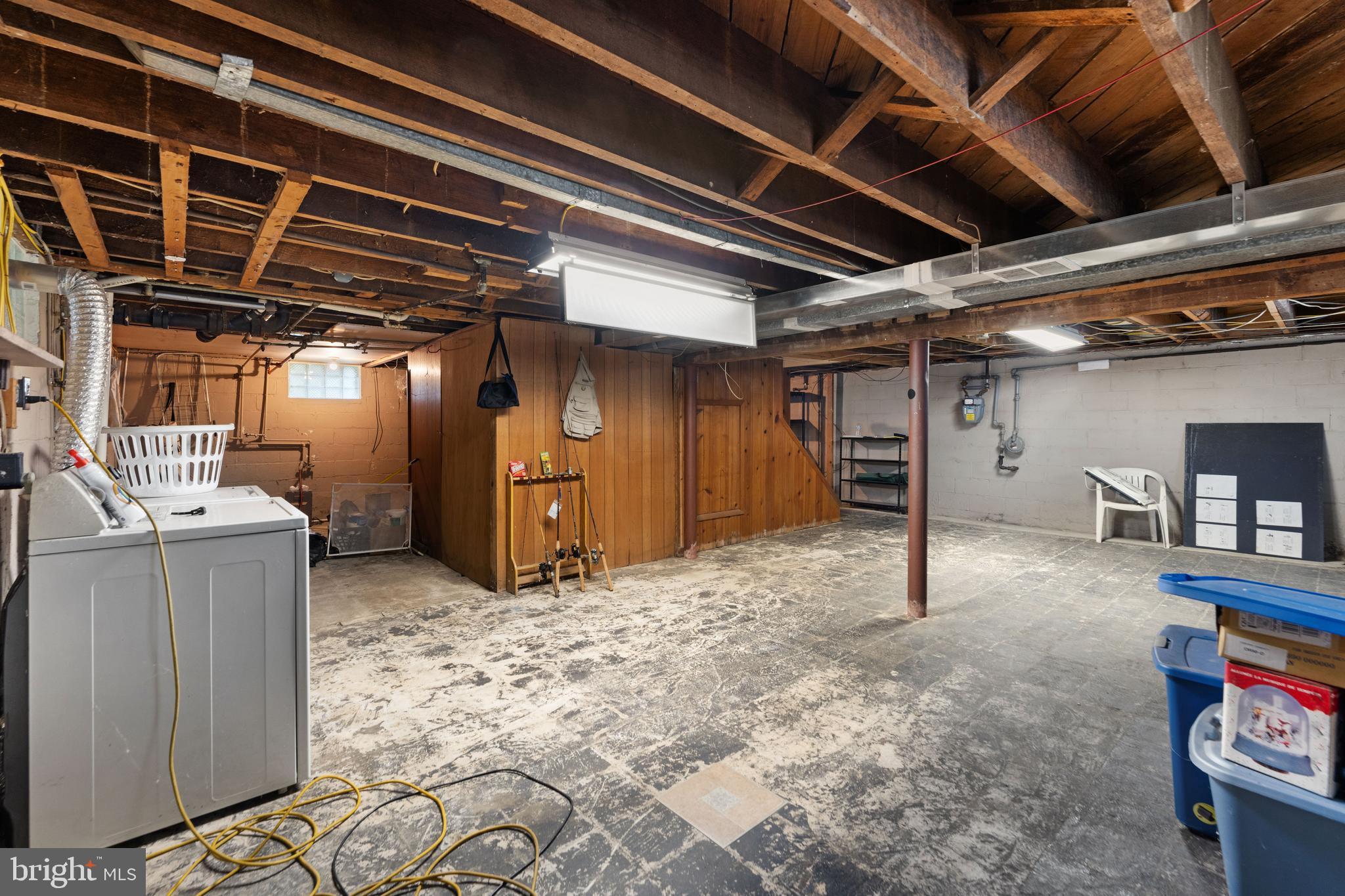 24 Mansion Road Linthicum Heights, MD 21090 - Photo 32 of 35 a view of a garage