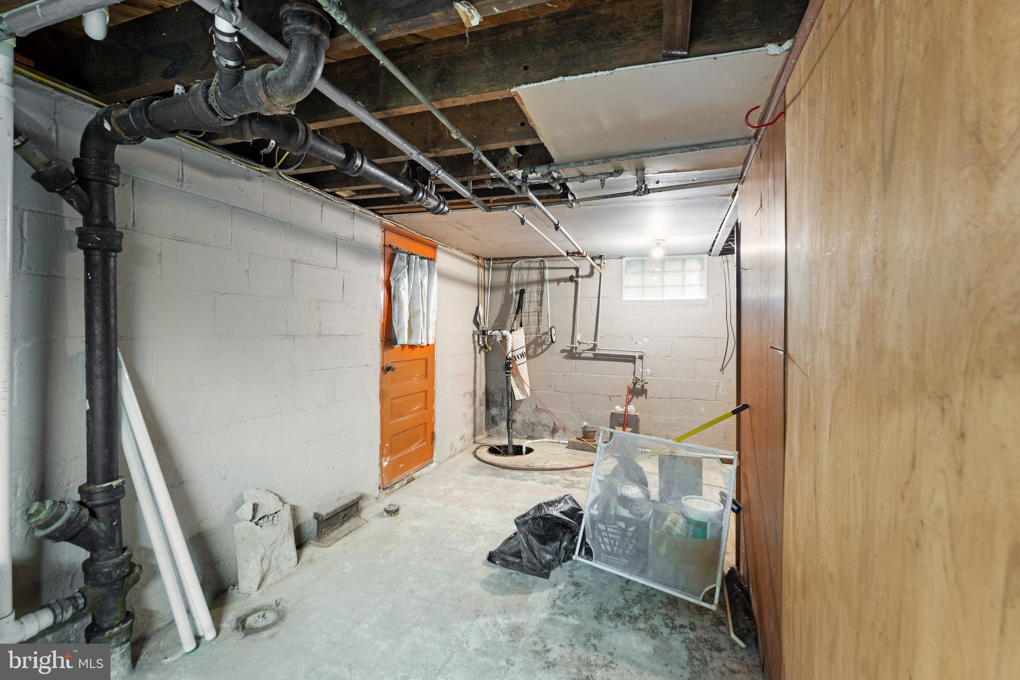 24 Mansion Road Linthicum Heights, MD 21090 - Photo 33 of 35 a view of a room with gym equipment