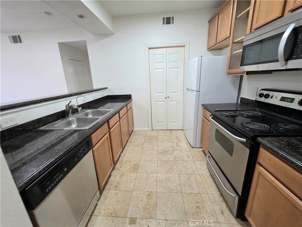 375 Central Avenue, Unit 117 Riverside, CA 92507 - Photo 5 of 18