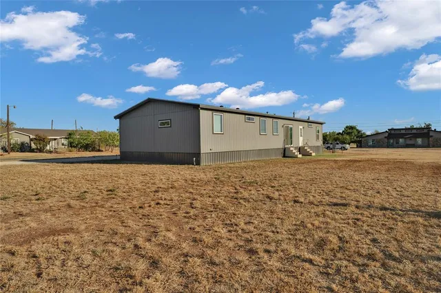 $265,000 | 2032 Avenue L, Anson, TX 79501