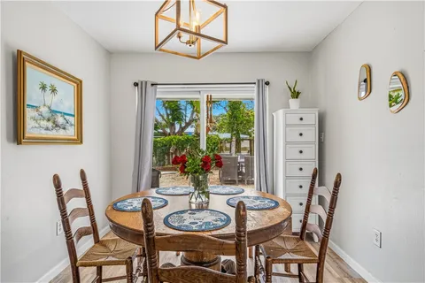 $295,000 | 250 20th Avenue Southwest, Vero Beach, FL 32962