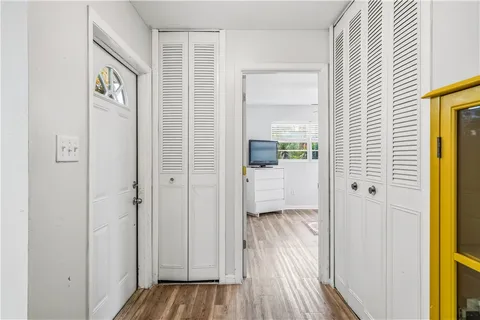 $295,000 | 250 20th Avenue Southwest, Vero Beach, FL 32962