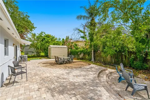 $295,000 | 250 20th Avenue Southwest, Vero Beach, FL 32962