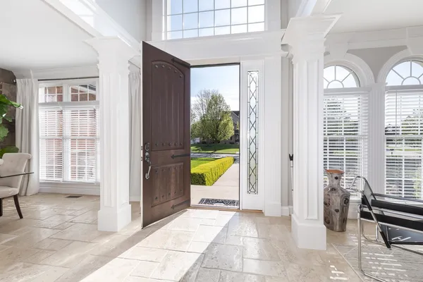 $1,100,000 | 33 Derby Way, Bloomington, IL 61704