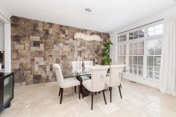 $1,100,000 | 33 Derby Way, Bloomington, IL 61704