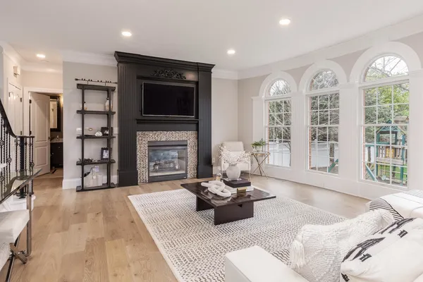 $1,100,000 | 33 Derby Way, Bloomington, IL 61704