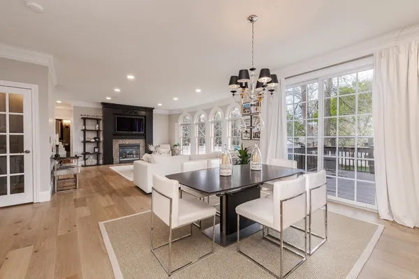 $1,100,000 | 33 Derby Way, Bloomington, IL 61704