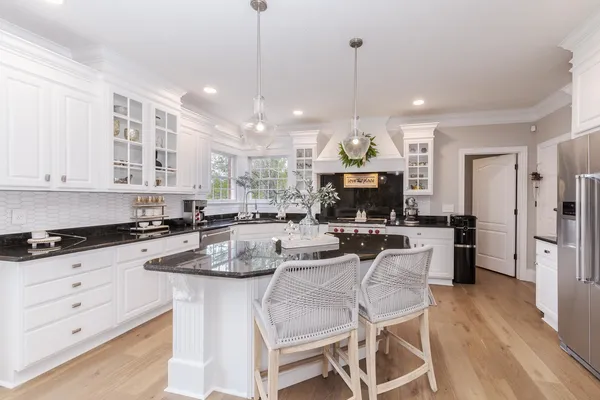 $1,100,000 | 33 Derby Way, Bloomington, IL 61704