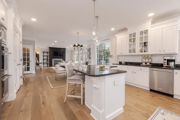 $1,100,000 | 33 Derby Way, Bloomington, IL 61704