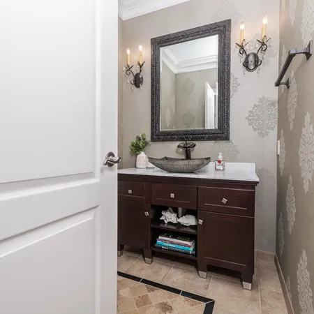 $1,100,000 | 33 Derby Way, Bloomington, IL 61704