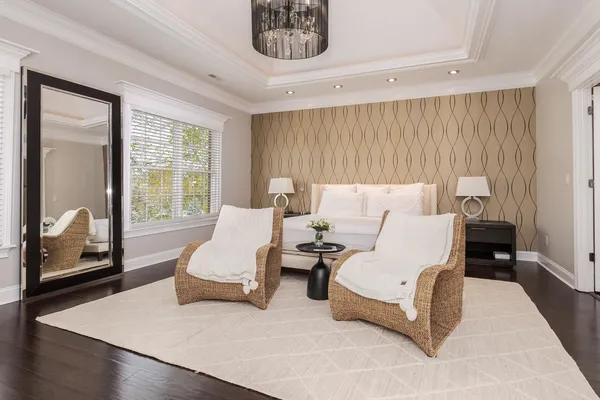 $1,100,000 | 33 Derby Way, Bloomington, IL 61704