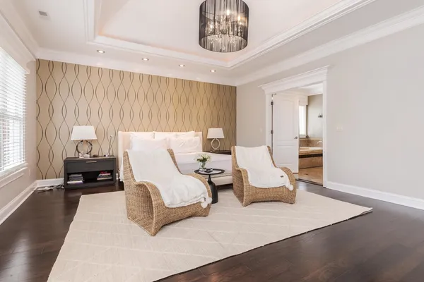 $1,100,000 | 33 Derby Way, Bloomington, IL 61704