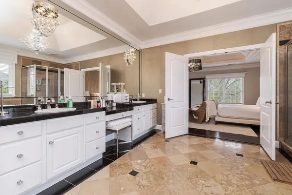 $1,100,000 | 33 Derby Way, Bloomington, IL 61704