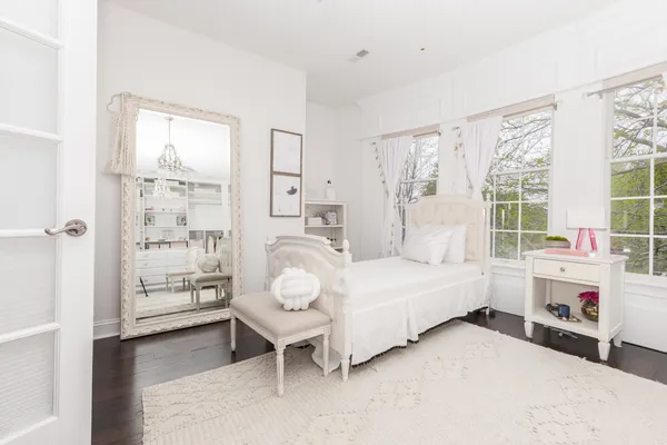 $1,100,000 | 33 Derby Way, Bloomington, IL 61704