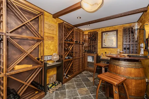 $1,100,000 | 33 Derby Way, Bloomington, IL 61704