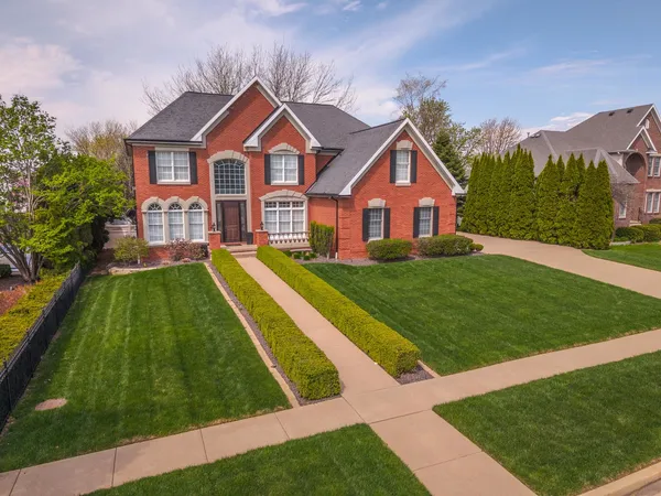 $1,100,000 | 33 Derby Way, Bloomington, IL 61704