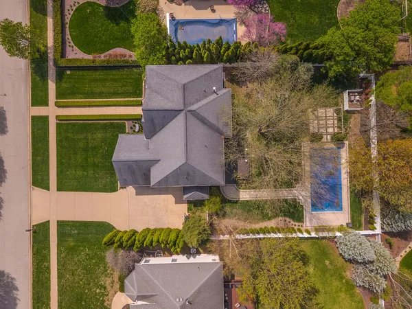 $1,100,000 | 33 Derby Way, Bloomington, IL 61704