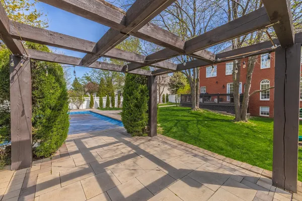 $1,100,000 | 33 Derby Way, Bloomington, IL 61704