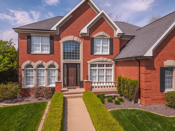 $1,100,000 | 33 Derby Way, Bloomington, IL 61704