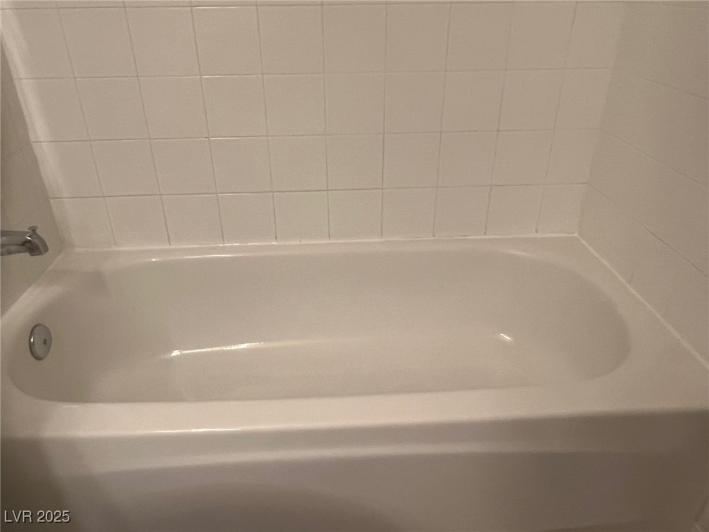 8410 Eldora Avenue, Unit 2072 Las Vegas, NV 89117 - Photo 8 of 13