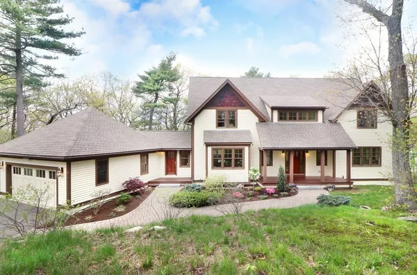 $2,100,000 | 250 Meadowbrook Road, Dedham, MA 02026