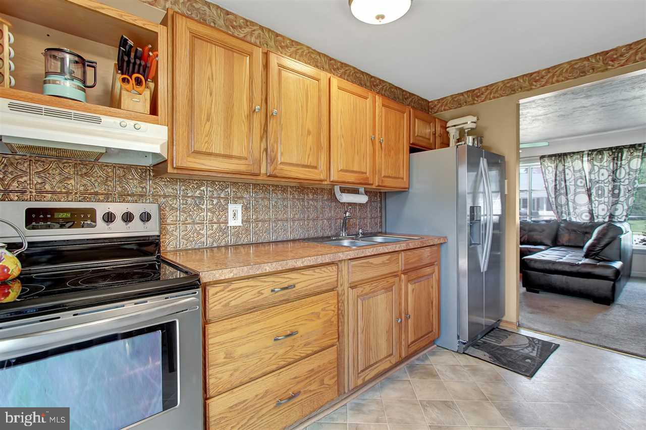 1202 Priority Road York, PA 17404 - Photo 10 of 25