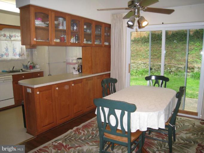 718 North Belgrade Court Silver Spring, MD 20902 - Photo 5 of 12 Dining Room