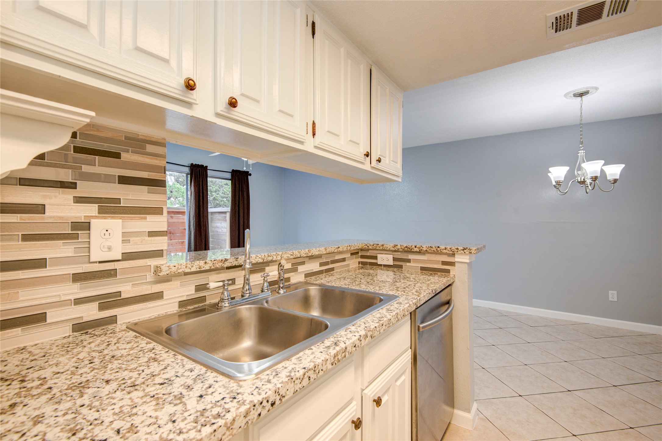 12955 Woodforest Boulevard, Unit 37 Houston, TX 77015 - Photo 11 of 19