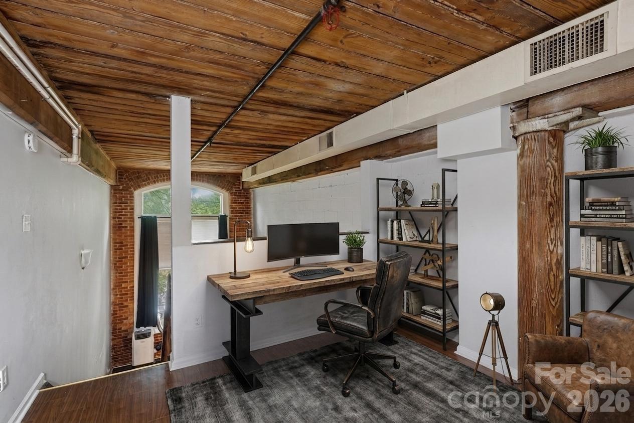 201 South Hoskins Road, Unit 219 Charlotte, NC 28208 - Photo 15 of 26