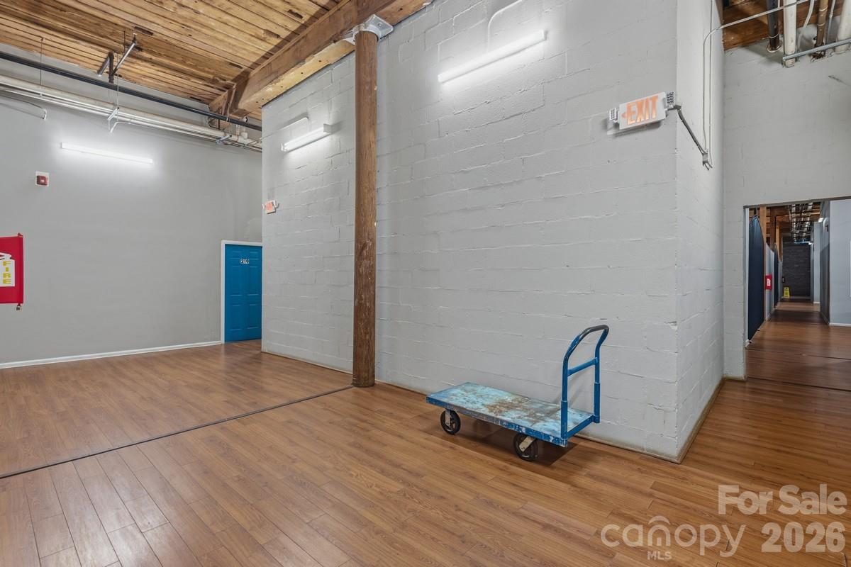 201 South Hoskins Road, Unit 219 Charlotte, NC 28208 - Photo 20 of 26