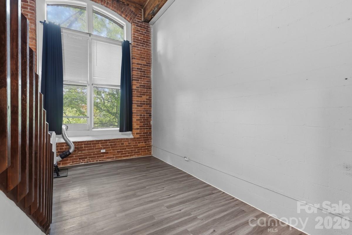 201 South Hoskins Road, Unit 219 Charlotte, NC 28208 - Photo 4 of 26