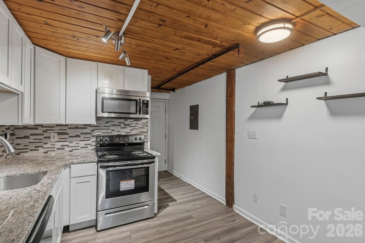 201 South Hoskins Road, Unit 219 Charlotte, NC 28208 - Photo 8 of 26