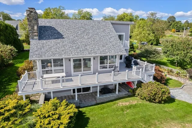 $5,000 | 90 Macomber Lane, Portsmouth, RI 02871