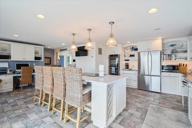 $5,000 | 90 Macomber Lane, Portsmouth, RI 02871