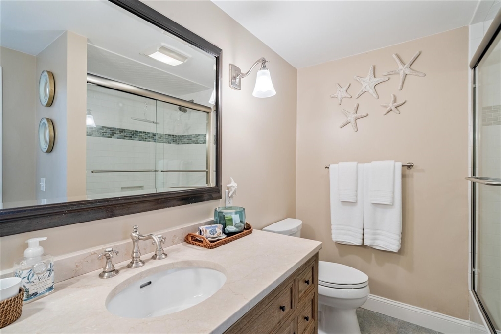 90 Macomber Lane Portsmouth, RI 02871 - Photo 16 of 35