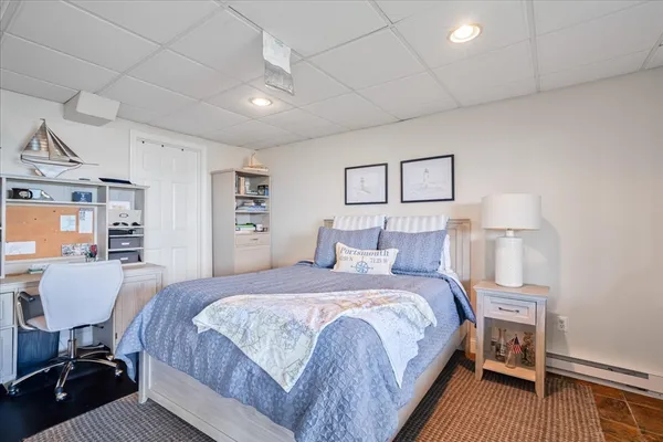 $5,000 | 90 Macomber Lane, Portsmouth, RI 02871
