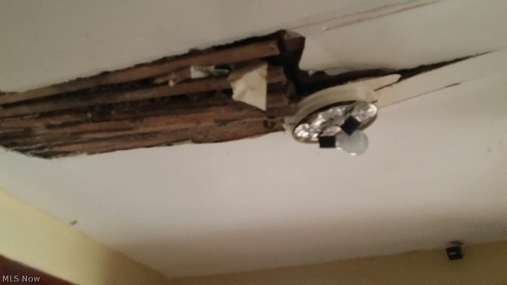 1231 Lawrence Road Northeast Canton, OH 44705 - Photo 17 of 29 Gallery Image 17