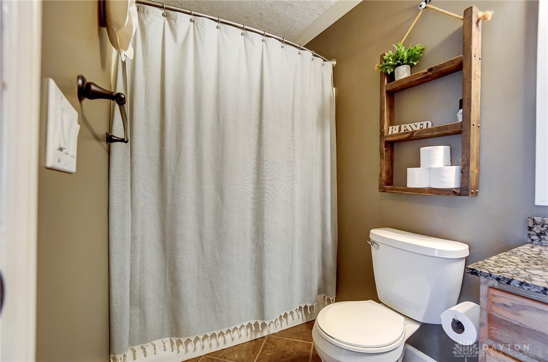 341 Rangeline Road Russia, OH 45363 - Photo 17 of 52 Gallery Image 17