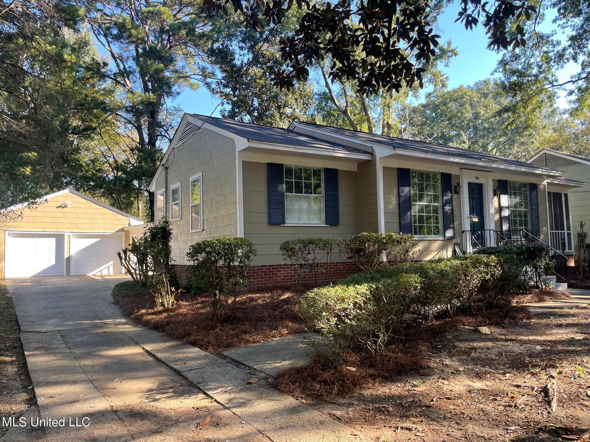 724 Meadowbrook Road Jackson, MS 39206 - Photo 3 of 23 IMG_0353