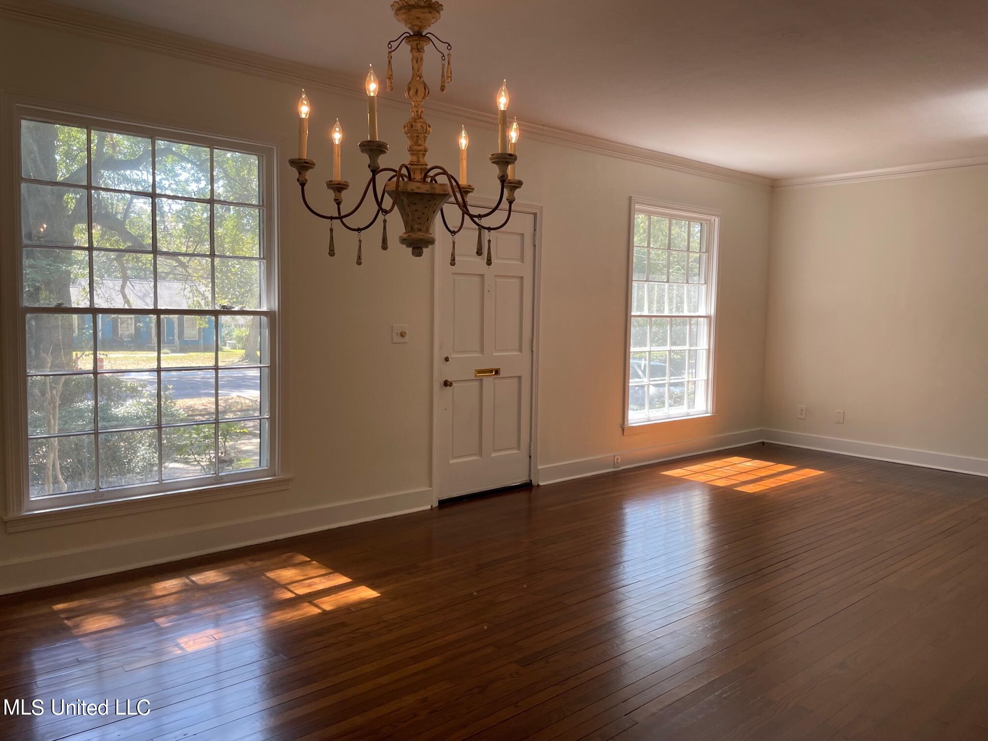 724 Meadowbrook Road Jackson, MS 39206 - Photo 5 of 23 IMG_0358