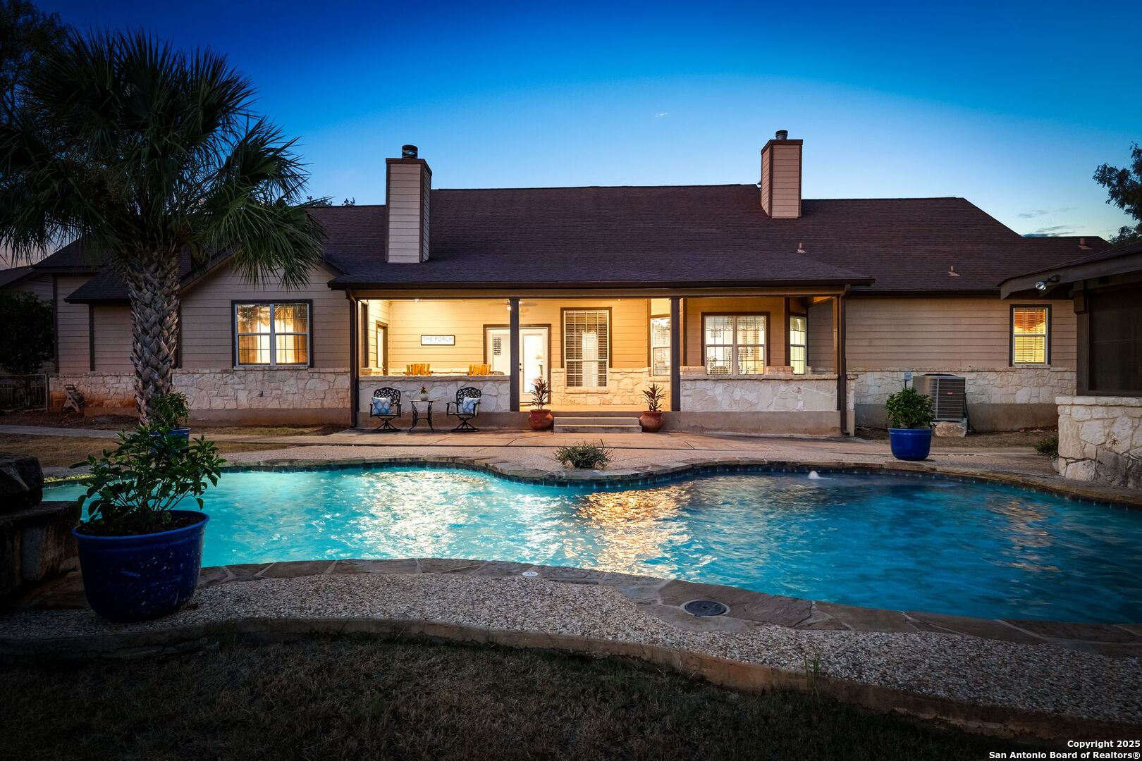 765 Highway 1604 Loop St. Hedwig, TX 78101 - Photo 37 of 50 a house view with a sitting space
