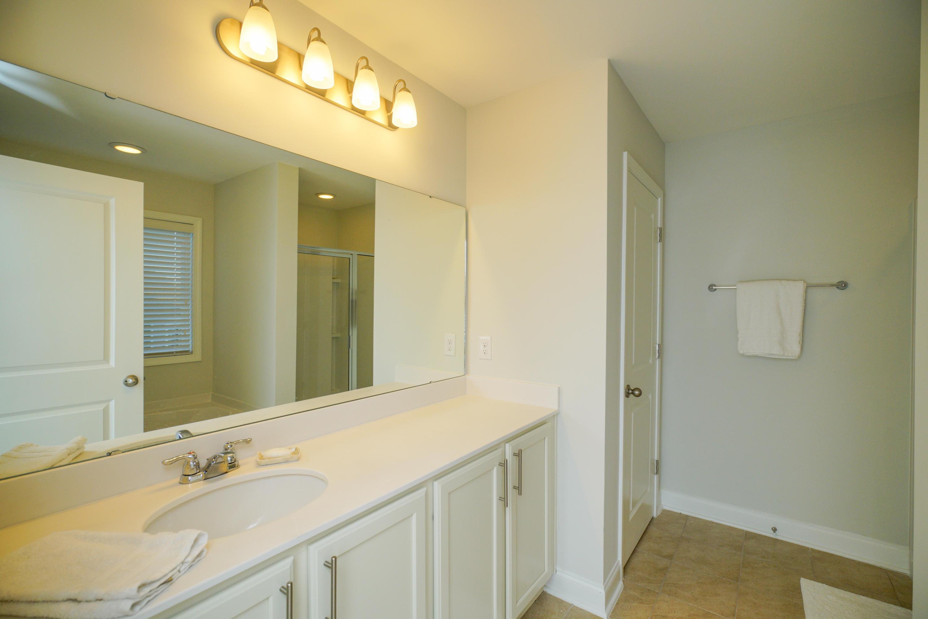 1460 Red Tide Road Mount Pleasant, SC 29466 - Photo 21 of 36 1460 Red Tide-23