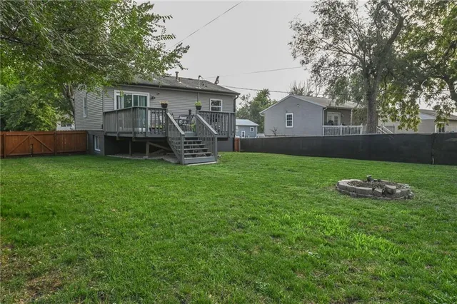 $214,000 | 18108 Shoshone Drive, Independence, MO 64058