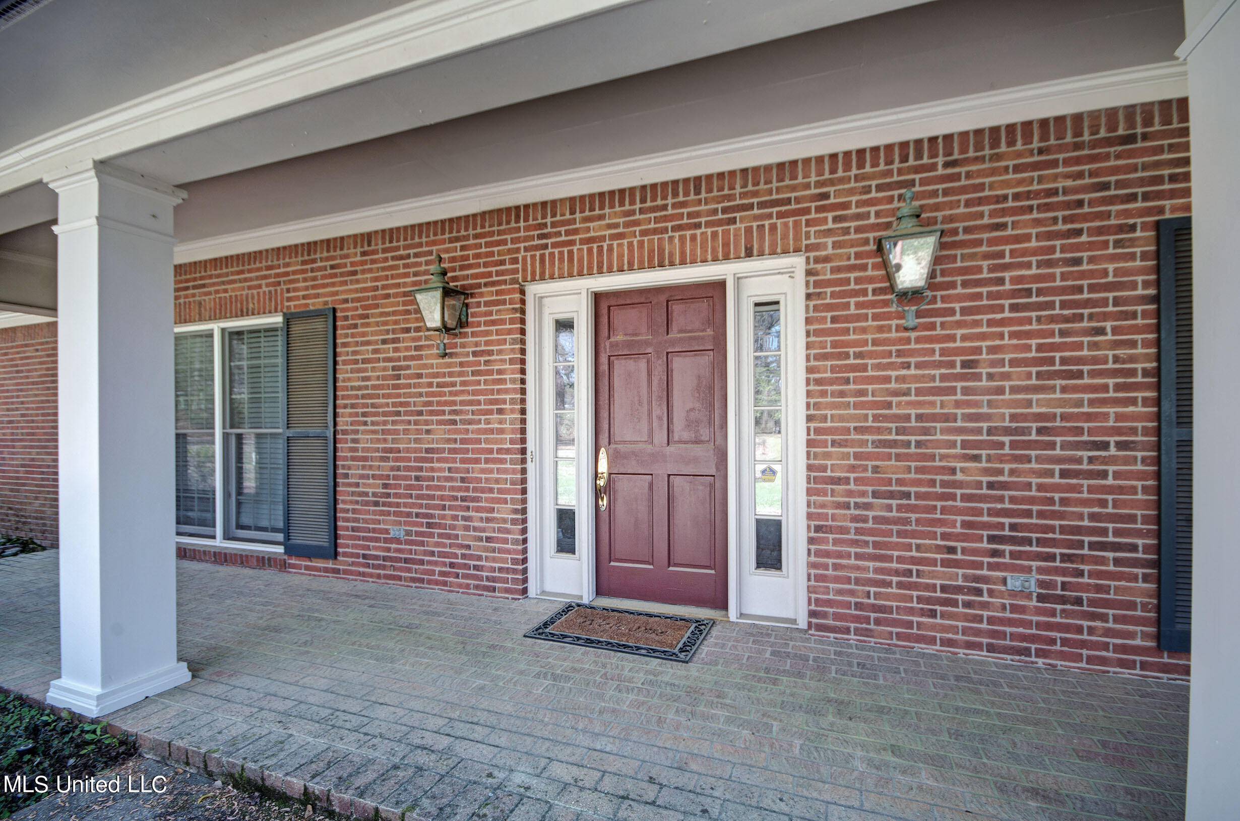 1609 Pine Ridge Place Jackson, MS 39211 - Photo 3 of 42 IMGP8375_6_7