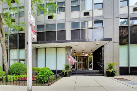 $160,000 | 253 East Delaware Place, Unit 12E, Chicago, IL 60611