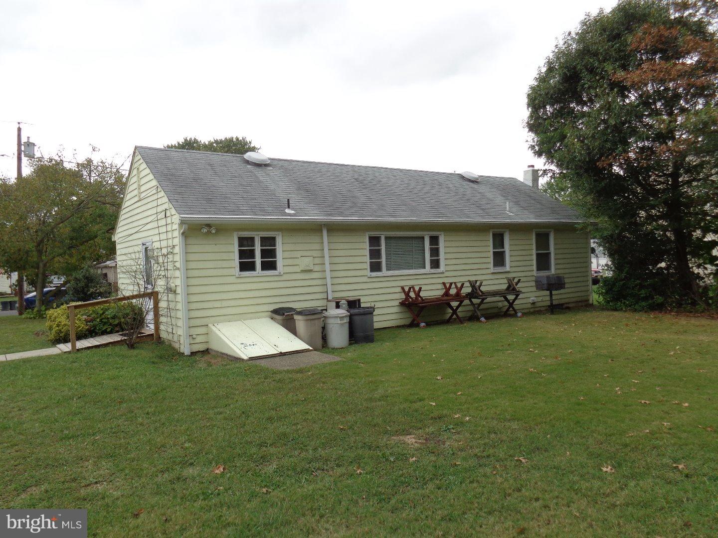 808 Rambler Avenue Runnemede, NJ 08078 - Photo 3 of 22 Exterior Back